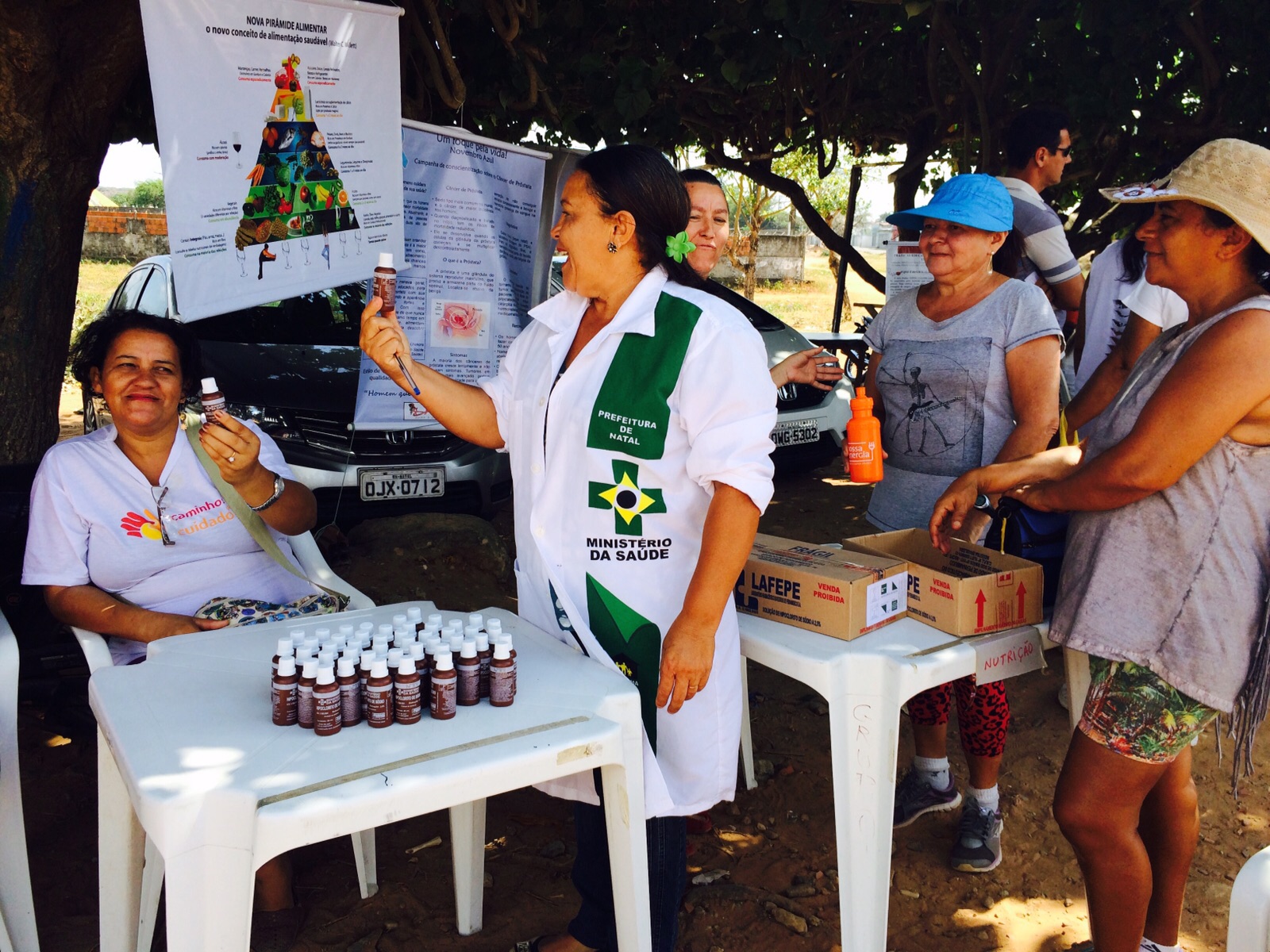 SMS realiza ações de conscientização e prevenção à saúde em feira livre de Natal
