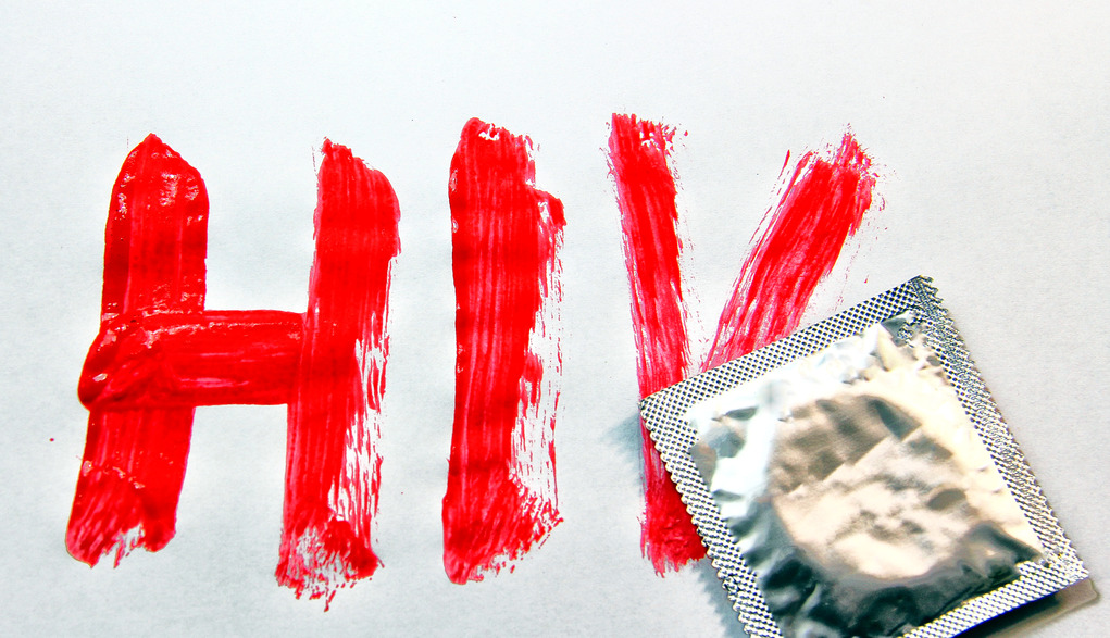 SMS Natal realiza ações de saúde com pessoas vivendo com HIV/AIDS