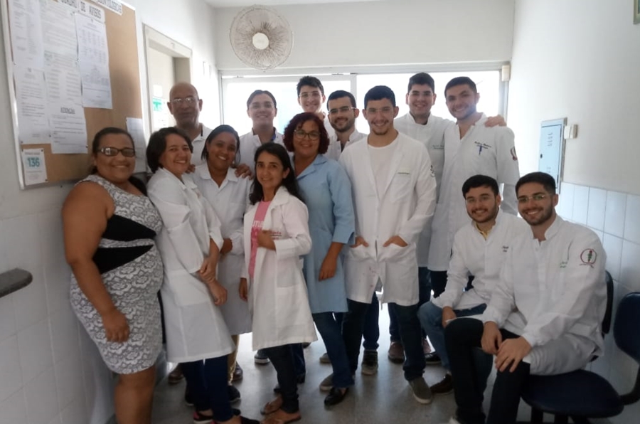 Dezenas de pessoas são atendidas em mutirão odontológico em Macaíba