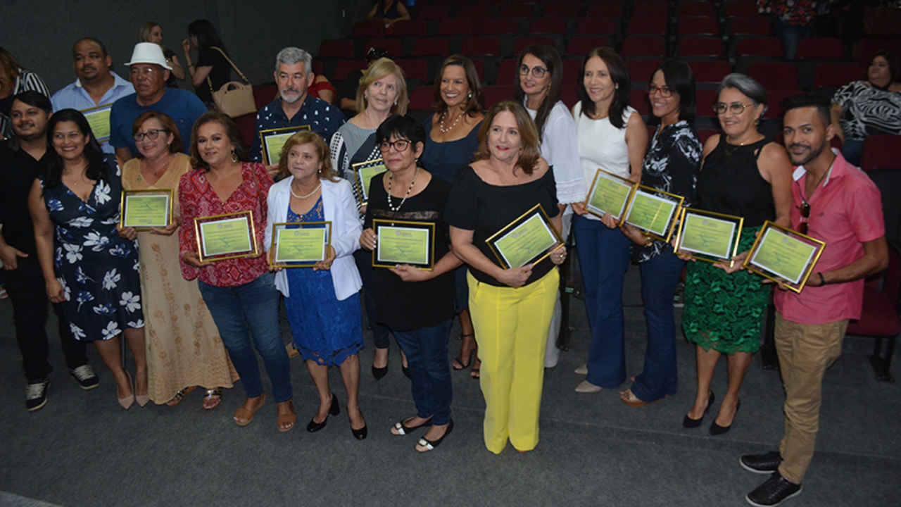 Prefeitura de Parnamirim homenageia enfermeiros com Prêmio Eronides de Lima