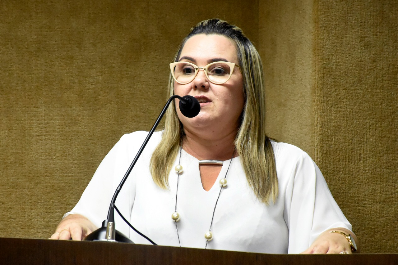 MARIA ELIZA COBRA EFICIÊNCIA DO GOVERNO DO RN PARA MELHOR ATENDER POTIGUARES COM DEFICIÊNCIA