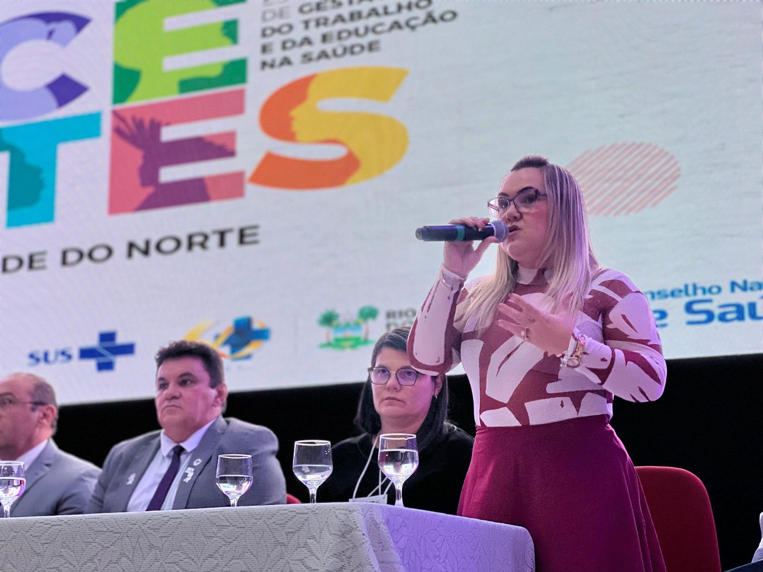 COSEMS-RN DEBATE GESTÃO DO TRABALHO E EDUCAÇÃO NA SAÚDE EM CONFERÊNCIA ESTADUAL